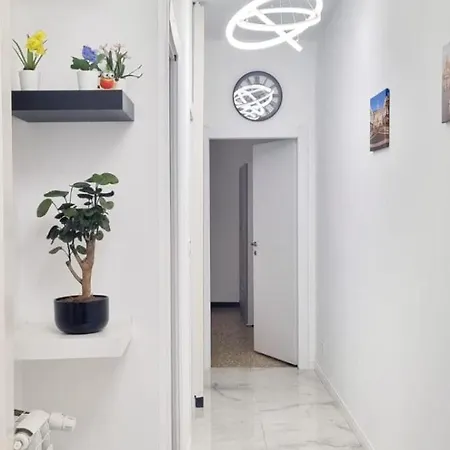 San Giovanni Apartment *
